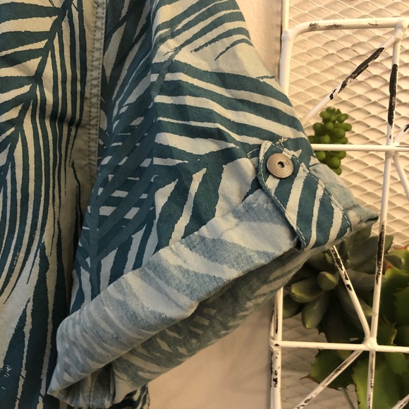 Calvin Klein Short Sleeve Button Down - Picture 5 of 5